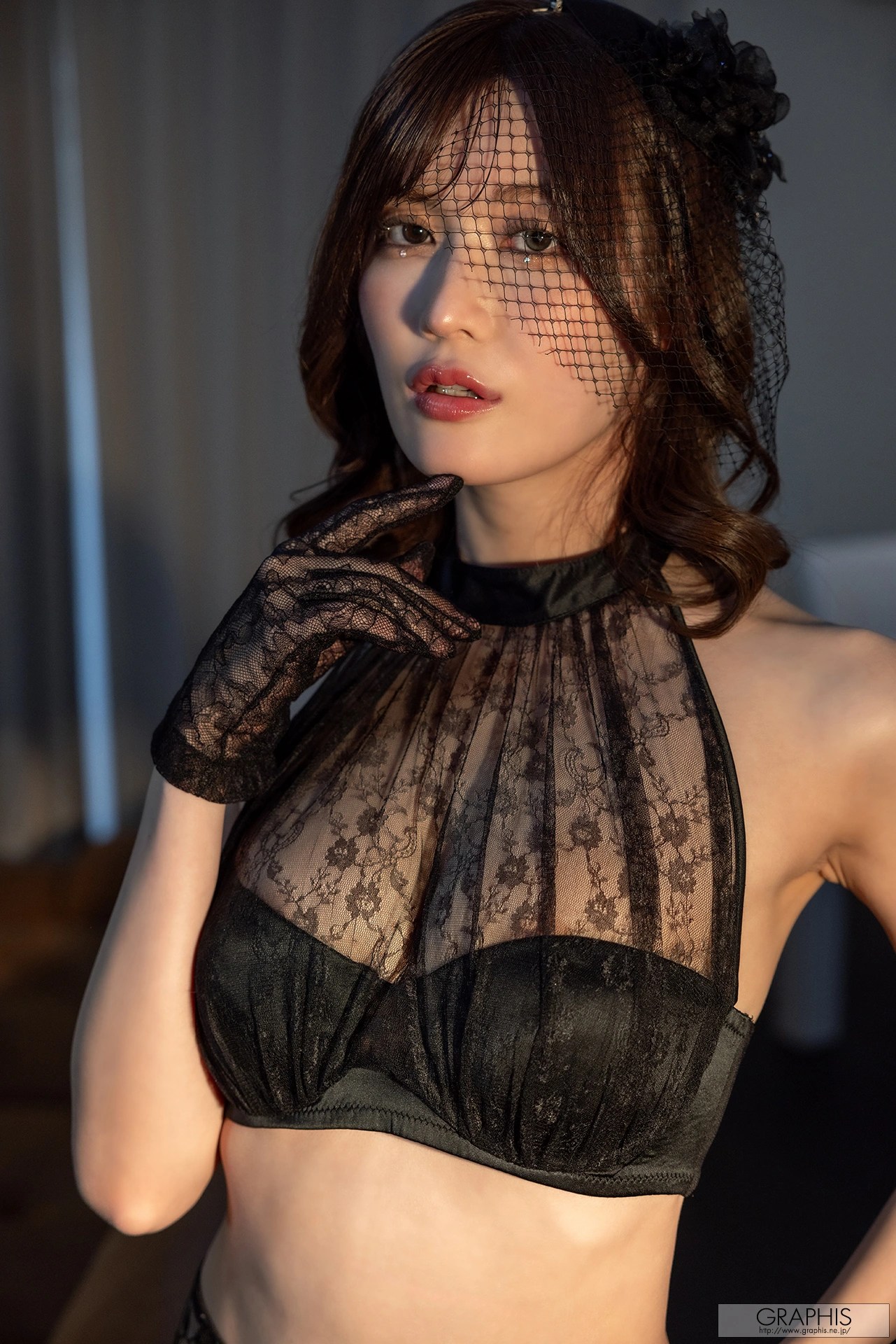 藤森里穂Graphis Gals写真集「Looks hot on you!」Vol.03