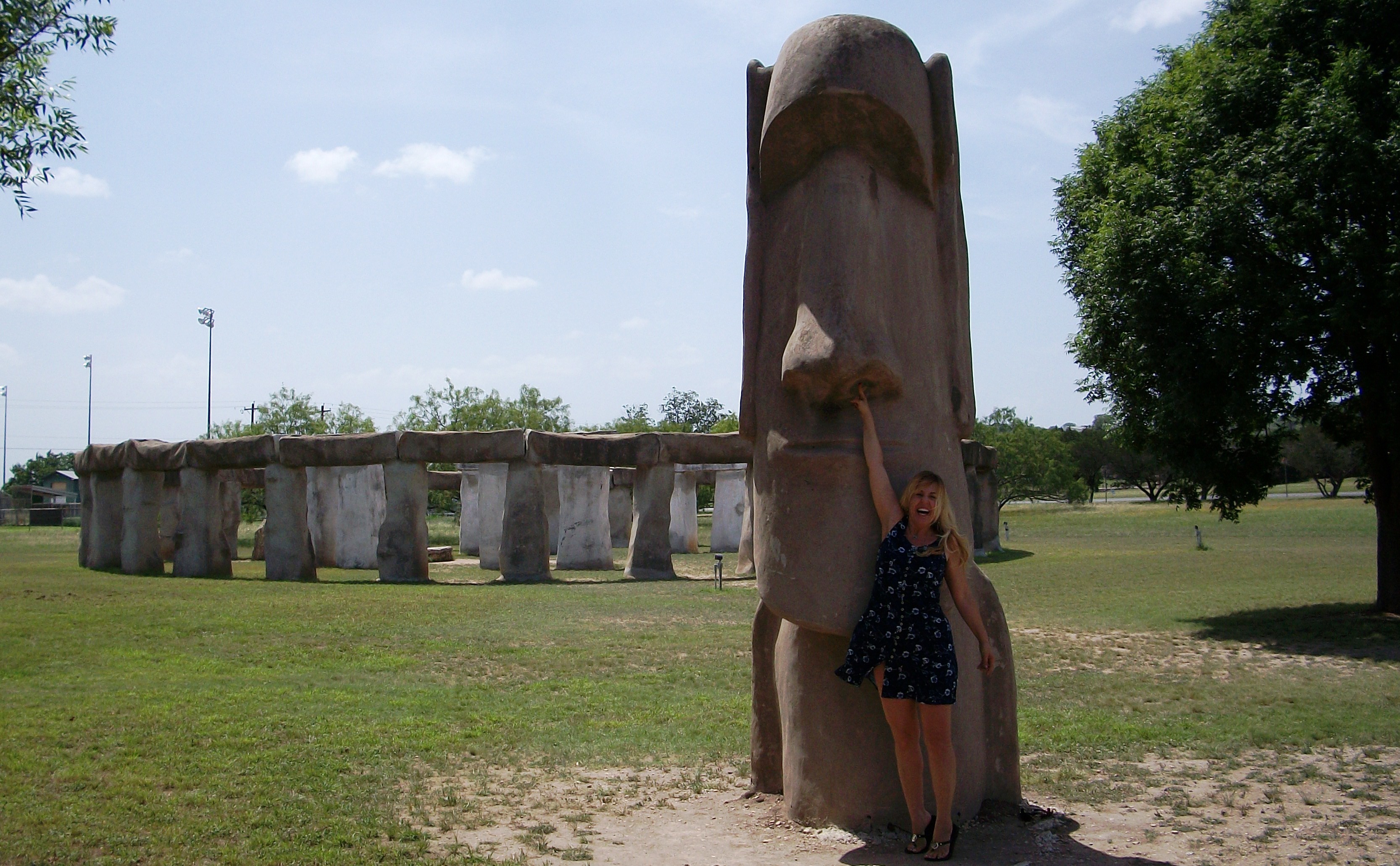 Stonehenge In Texas? There are also some big stone heads. Kernut the