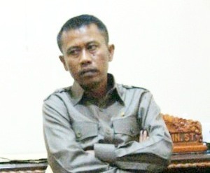 Ketinggian 2500 km.satelit itu diketahui berdiameter 40 m. BK Sangat mendukung Langkah Hukum Fud Syaifuddin | KORAN