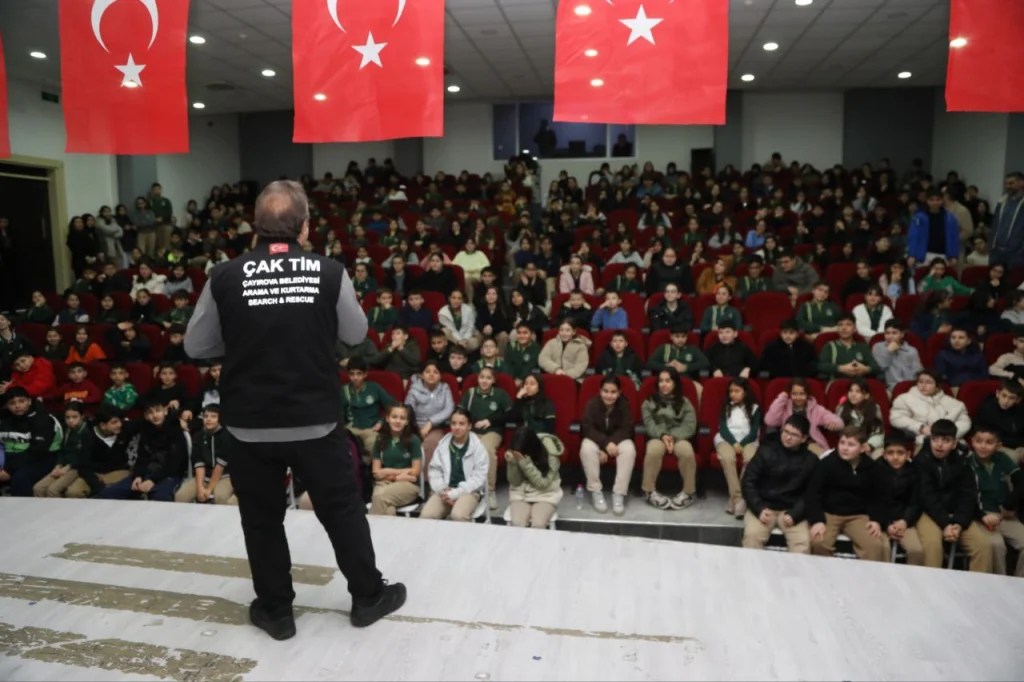 Afet farkındalığı için eğitimler hız kesmiyor
