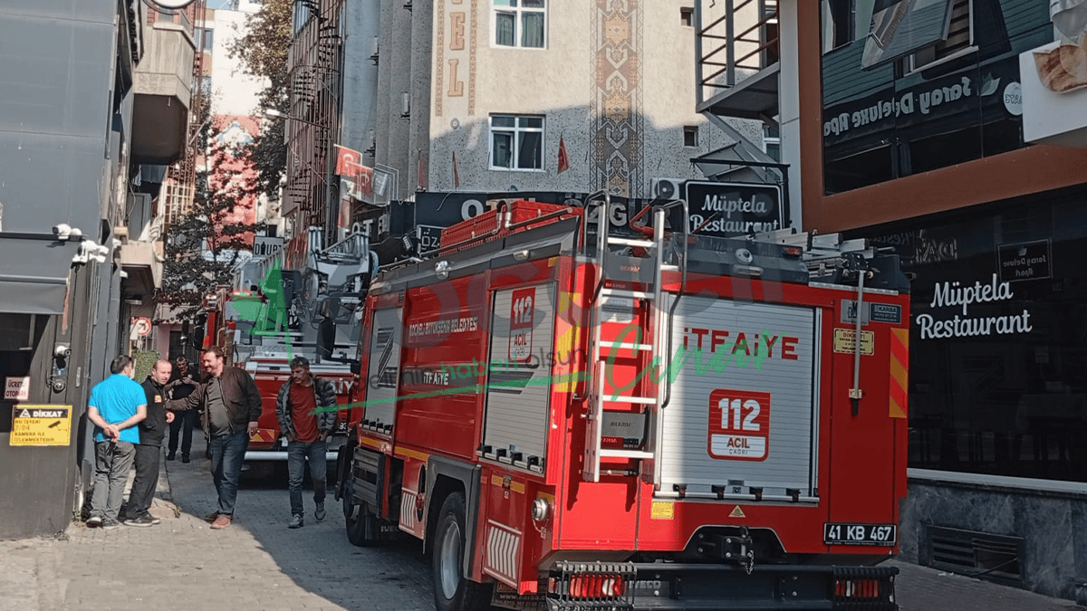 İzmit merkezde otel yangını korkuttu: Çamaşırhane kullanılmaz hale geldi