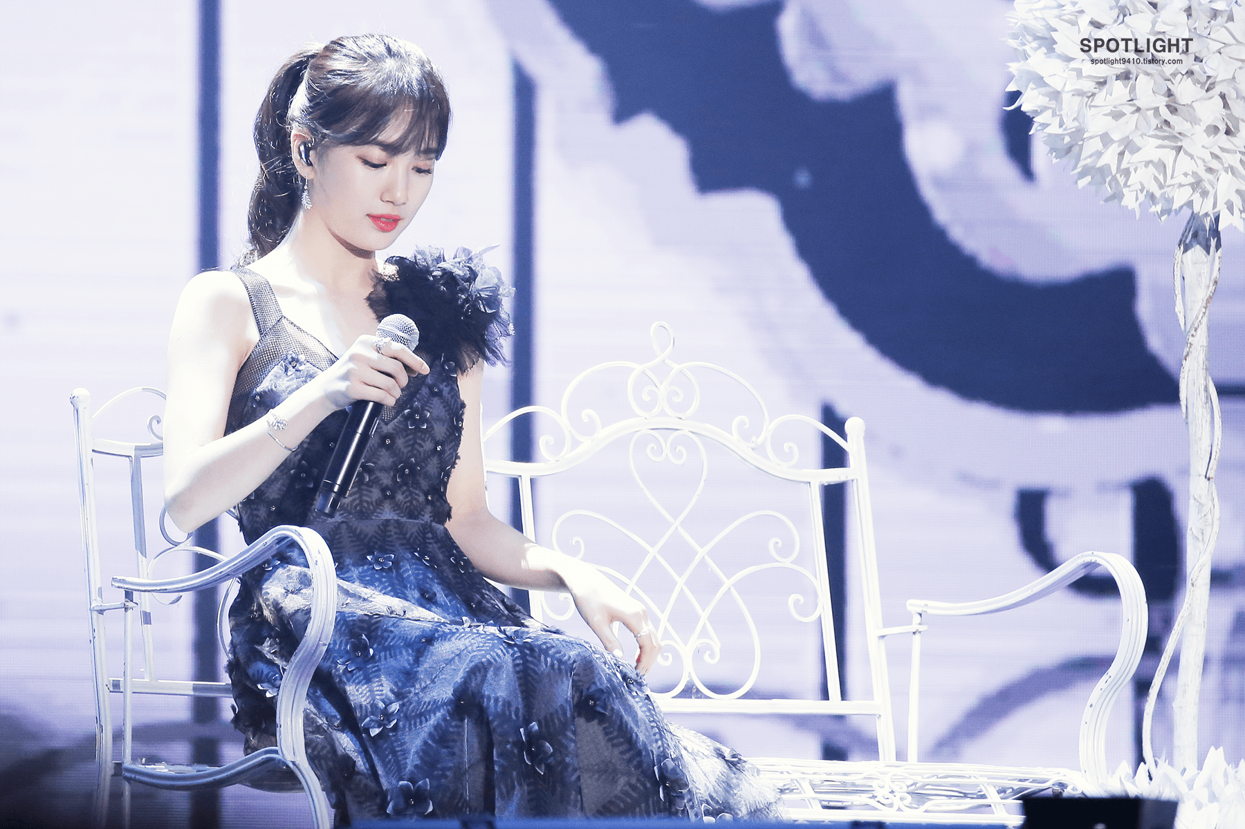 Get the best deals on suzy perette vintage dresses original when you shop the largest online selection at ebay.com. Suzy Looks Like She Jumped Out Of A Fairytale In Her Gorgeous Black Dress Koreaboo