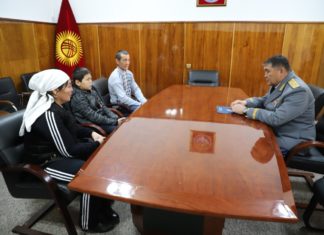 Ташиев лейкоз менен ооруган баланын дарылануусуна акча берүүнү убадалады