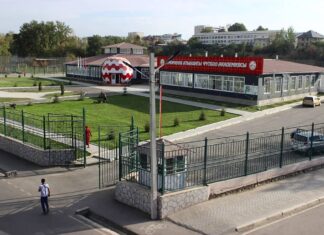 Ош: Иш бөлмөсүндө жан берген машыктыруучунун өлүмү териштириле баштады