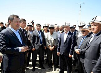 Ош: Барак эксклавынан көчүп келгендер үчүн жаңы айыл курула баштады