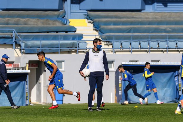 Μπορείτε όμως να παρακολουθήσετε το. Τρία τα κρούσματα στον Αστέρα / Νέα τέστ το απόγευμα ...