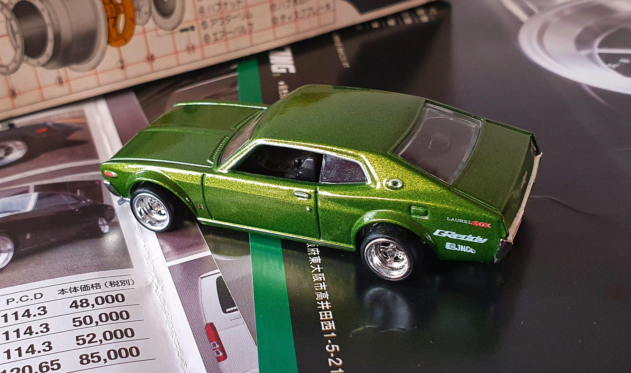 ミニカー HW NISSAN LAUREL 2000 SGX CHARITY CAR $_12.JPG?set_id=880000500F