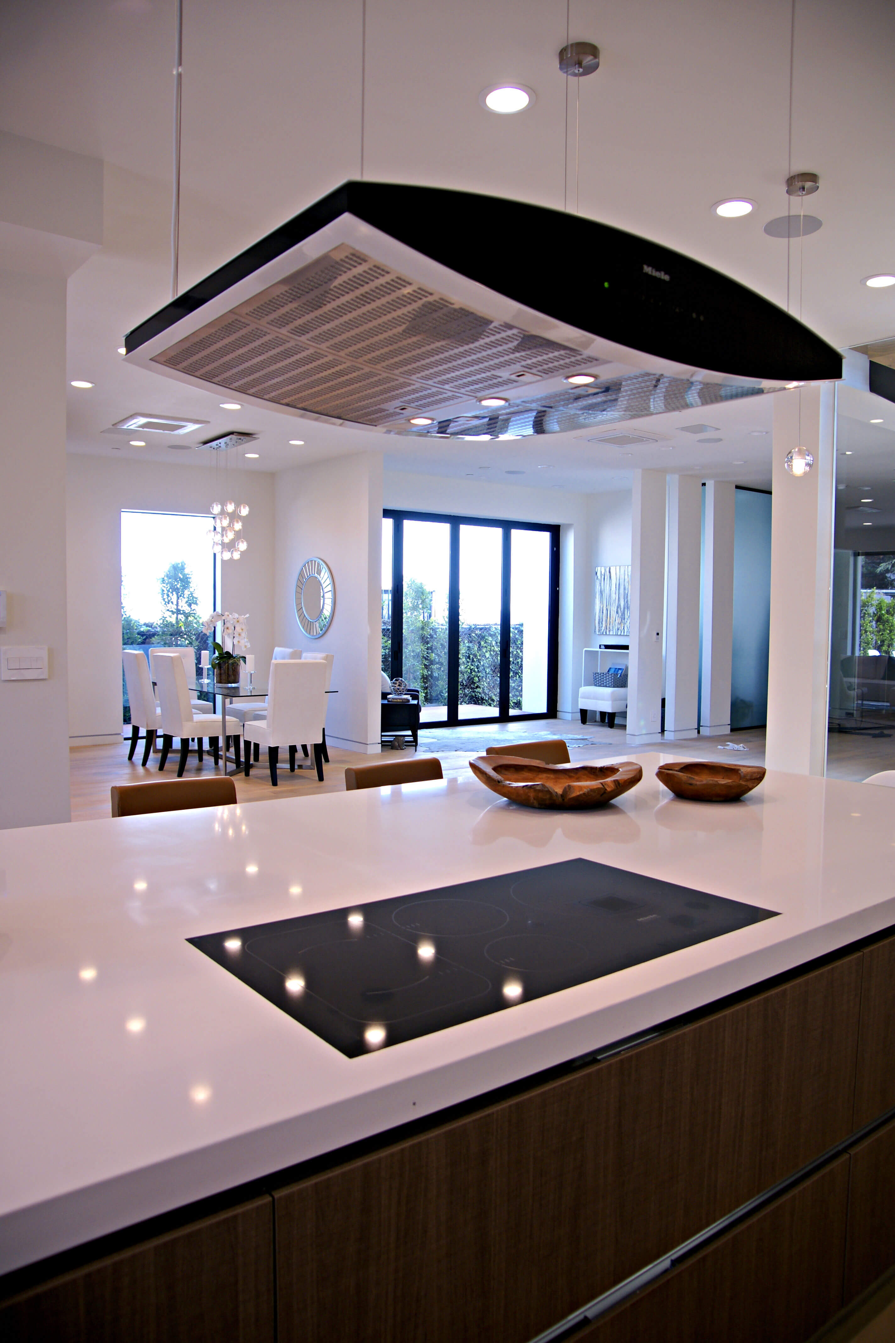 Shop wholesale kitchen & tabletop linens and all the latest in kitchen for your store. European kitchen cabinets | Euro style cabinetry by design