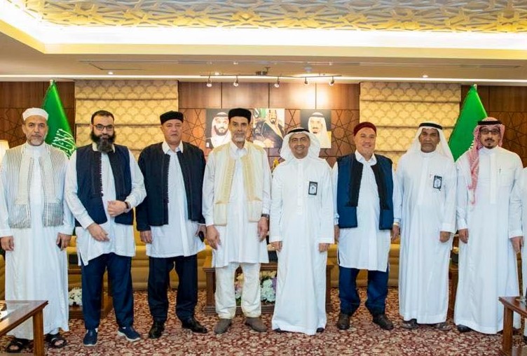 وفد هيئة شؤون الحج والعمرة يواصل اجتماعاته في السعودية لإبرام عقود نقل وسكن وإعاشة حجاج ليبيا .