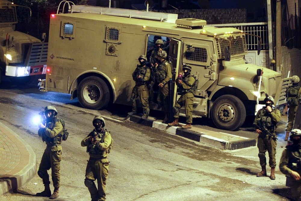 استشهاد فلسطيني وإصابة 4 آخرين برصاص الاحتلال الإسرائيلي في رام الله.