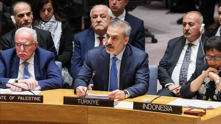وزير الخارجية التركي: العدوان الإسرائيلي على غزة يمثل جريمة حرب