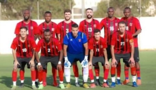 الصقور يفوز على ضيفه الأهلي بنغازي بثنائية نظيفة.