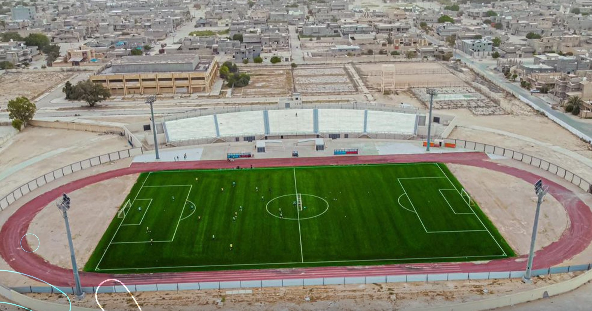  انتهاء أعمال الصيانة والتطوير بملعب المدينة الرياضية اجدابيا .