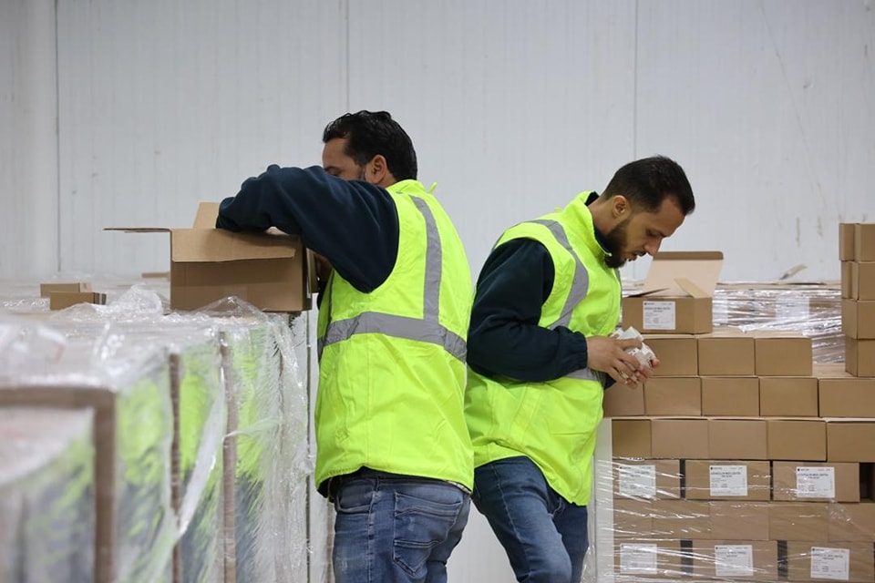  جهاز الامداد الطبي يسلم مركزي علاج مرضى الأورام مصراتة وصبراته مخصصاتهما من أدوية علاج مرضى الأورام .