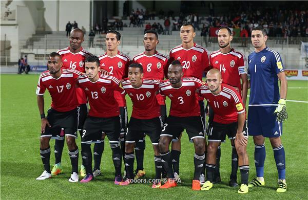 مدرب المنتخب الوطني لكرة القدم يعلن قائمة اللاعبين المختارين لخوض مباراة موريشيوس .