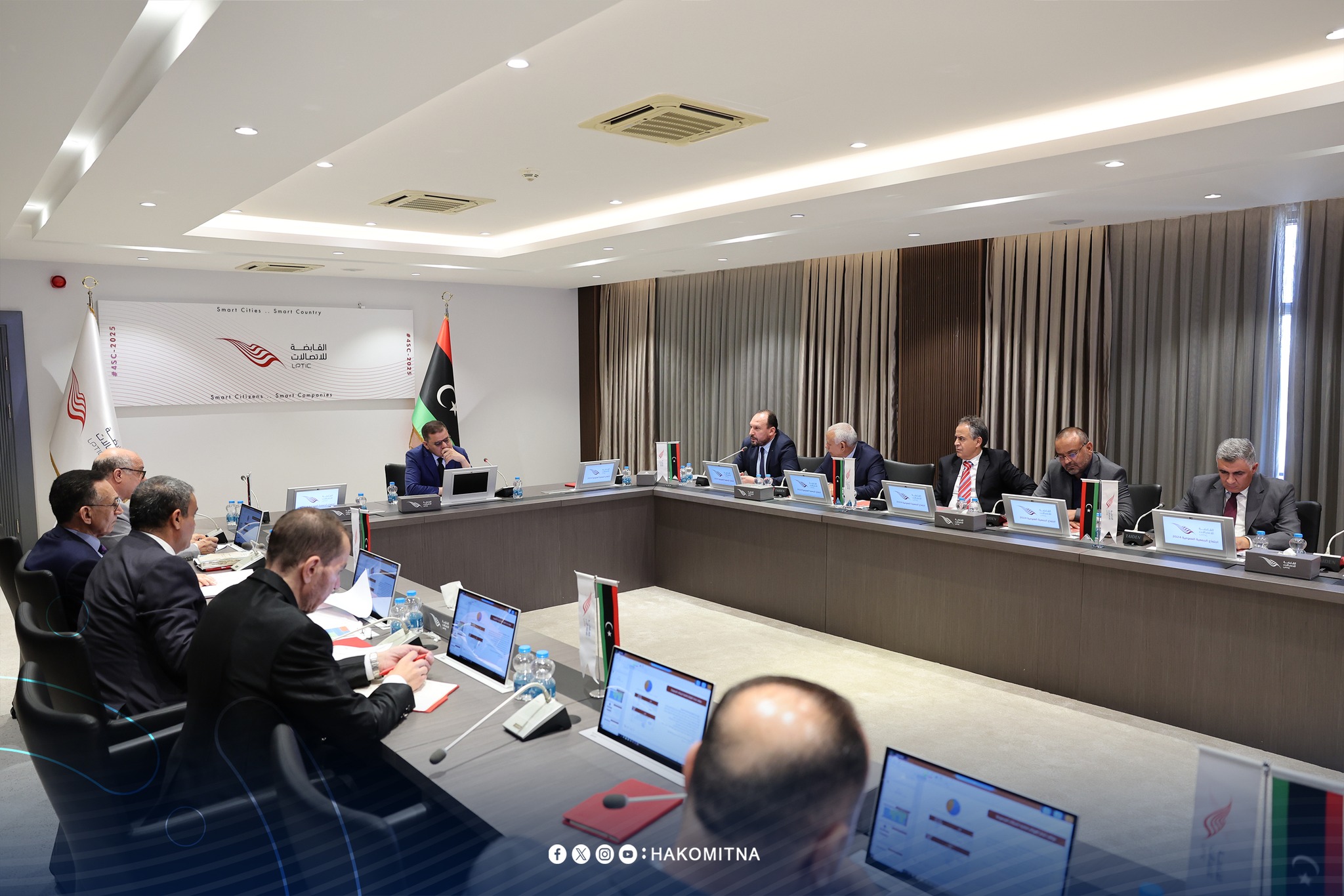الدبيبة يتابع مع الشركة الليبية للبريد والاتصالات وتقنية المعلومات الاستراتيجيات الثمانية لتطوير قطاع الاتصالات. الدبيبة يتابع مع الشركة الليبية للبريد والاتصالات وتقنية المعلومات الاستراتيجيات الثمانية لتطوير قطاع الاتصالات.