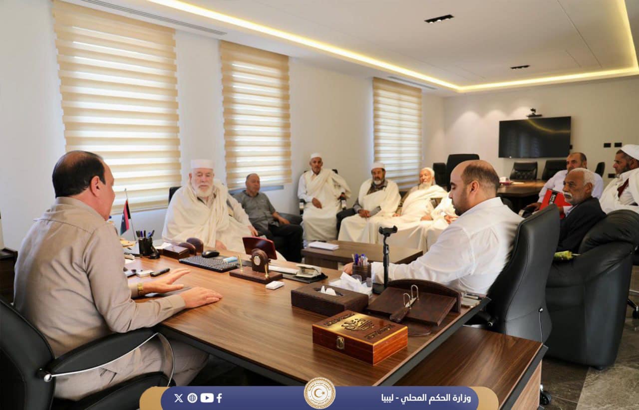 الحكم المحلي يبحث مع أعيان كاباو سبل تحسين الخدمات المقدمة للمواطنين الحكم المحلي يبحث مع أعيان كاباو سبل تحسين الخدمات المقدمة للمواطنين