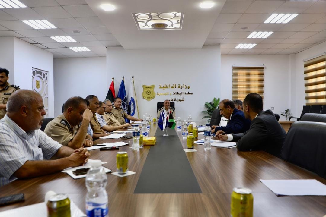  مصلحة الجوازات والجنسية وشؤون الأجانب تتابع إوضاع الجاليات الليبية بالخارج .