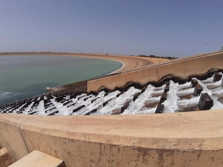 مراقب التشغيل والصيانة بموقع سرت يعلن الانتهاء من اصلاحات خط مياه النهر الصناعي تازربو بنغازي .