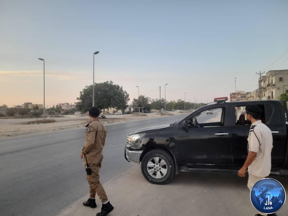 مديرية امن صبراتة تؤكد بأن الطريق الرابط بين منطقة العلالقة ووسط المدينة مؤمنة بالكامل من قبل الدوريات الامنية . مديرية امن صبراتة تؤكد بأن الطريق الرابط بين منطقة العلالقة ووسط المدينة مؤمنة بالكامل من قبل الدوريات الامنية .