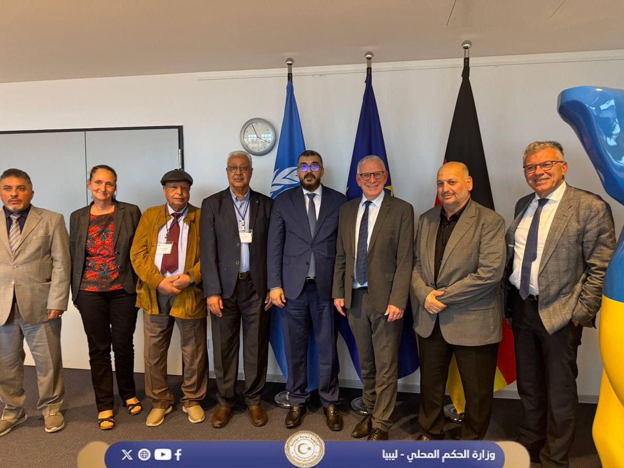  التومي بالعاصمة الالمانية يبحث مع وزير الدولة للتعاون الاقتصادي والتنمية الألماني تعزيز أوجه التعاون وفتح آفاق جديدة بين الجانبين . 