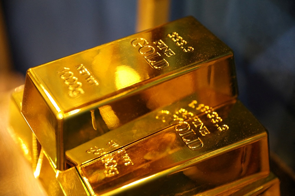 أسعار الذهب تصل إلى ذروتها مسجلة 2779.39 دولار للأوقية. 