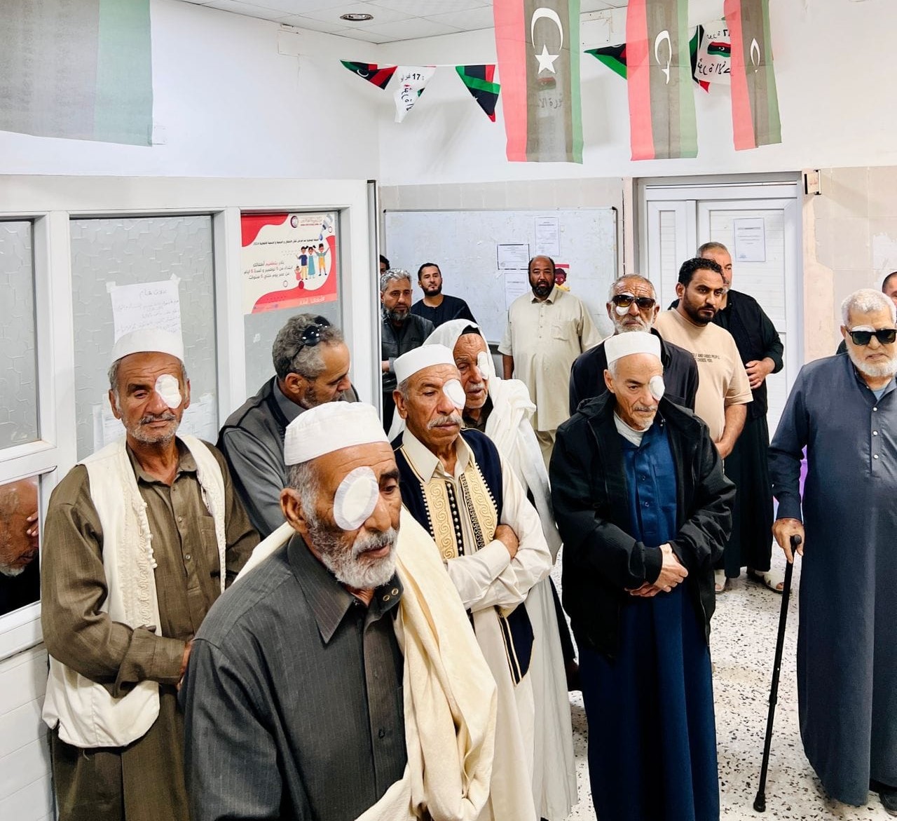 قافلة مستشفى العيون تختتم زيارتها لمدينة ككلة، بالكشف على أكثر من (8000) حالة وإجراء (300) عملية جراحية بنجاح