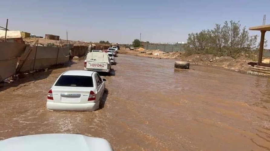 بلدية سبها تحذر سكان العشوائيات من أمطار غزيرة يومي الاثنين والثلاثاء بلدية سبها تحذر سكان العشوائيات من أمطار غزيرة يومي الاثنين والثلاثاء