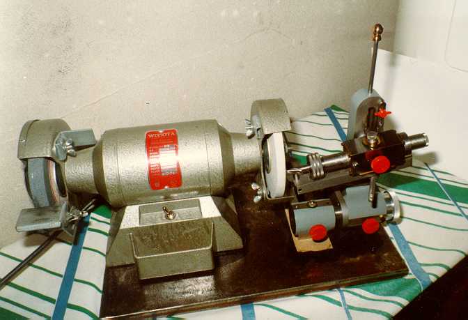 Also known as safety scales, these gauges confirm that the gaps between the grinding wheel and the tool rest and tongue comply with osha and ansi requirements. Lautard.Com - THE TINKER TOOL AND CUTTER GRINDING JIG