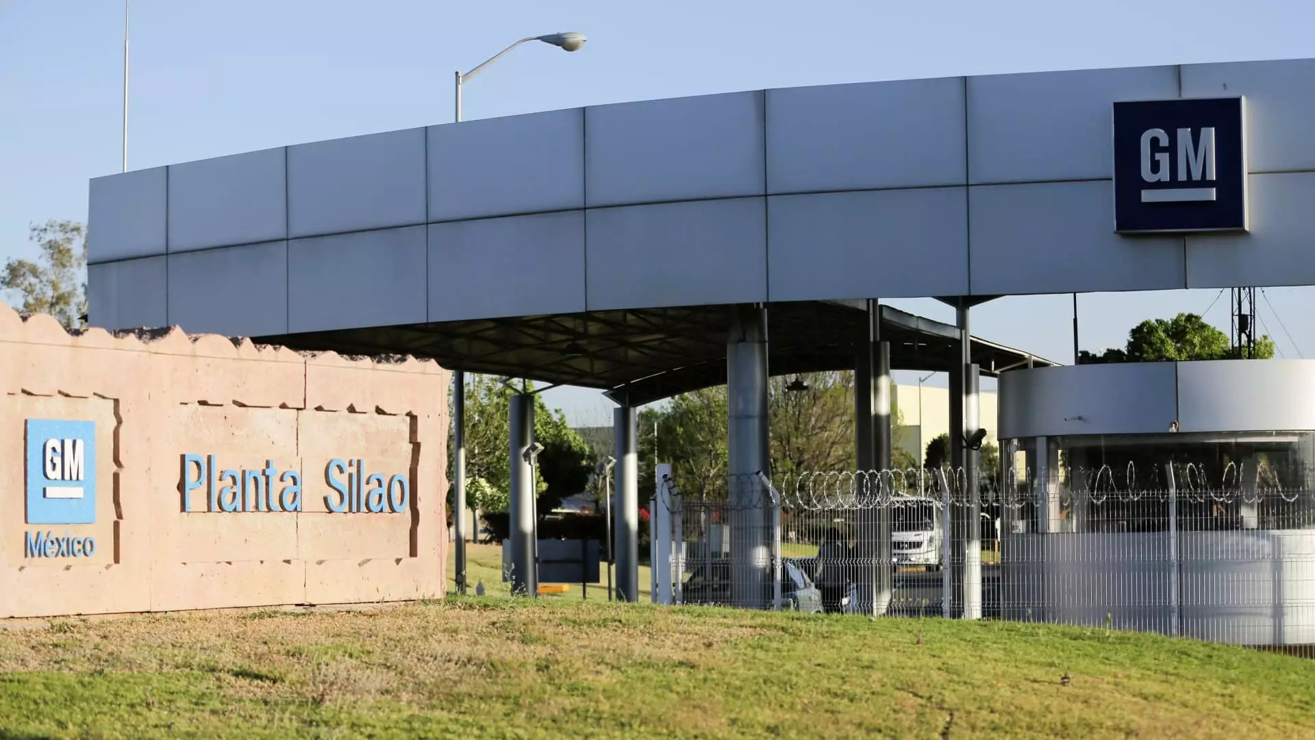 Shifting Winds: The U.S. Auto Industry Faces Significant Challenges