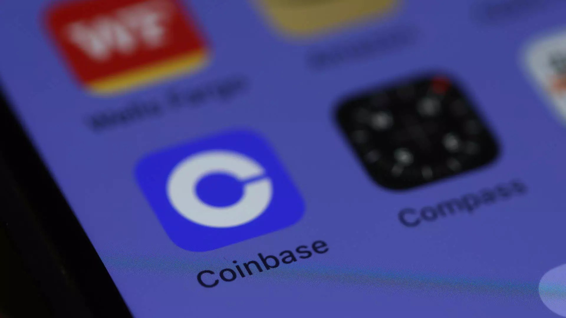 The Impact of Robinhood’s Crypto Surge on Coinbase: A Financial Outlook