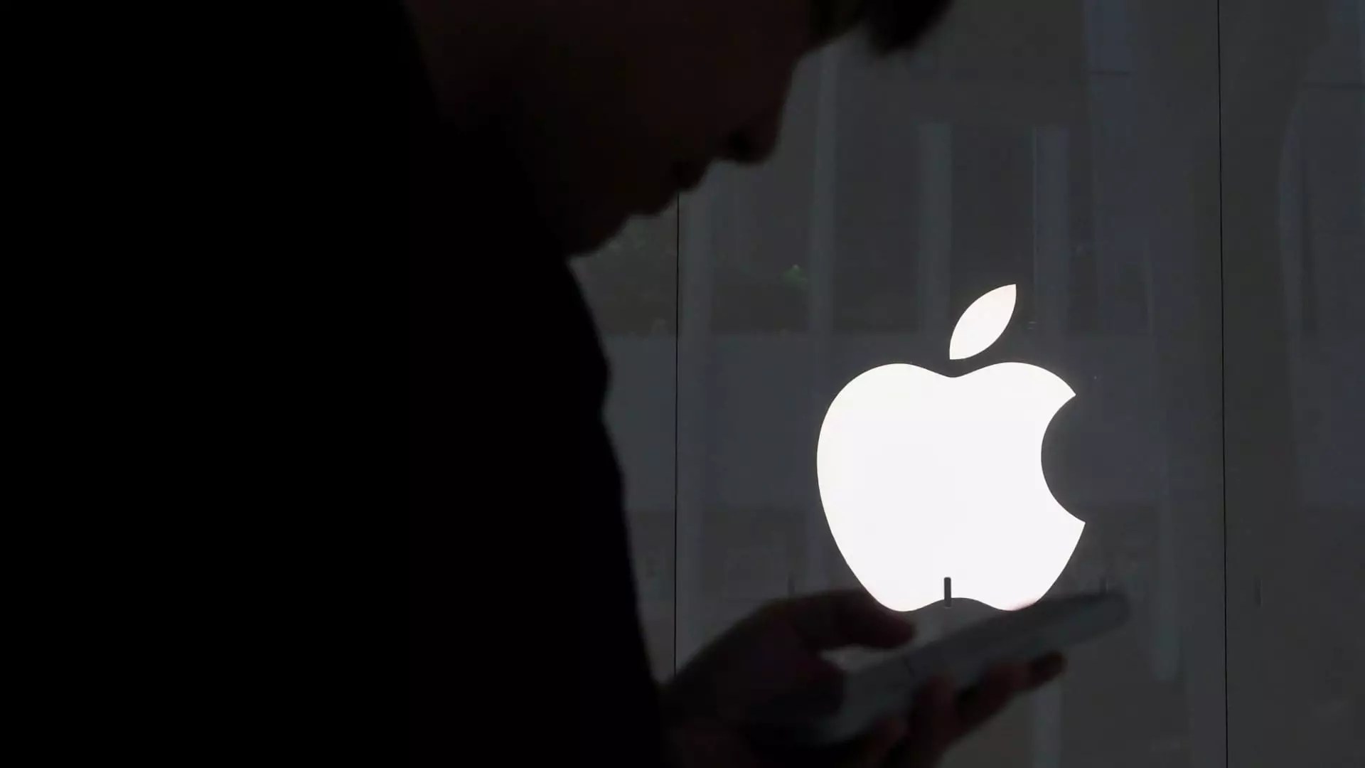 Why Apple’s Stock is Overpriced: 7 Alarming Insights Investors Should Consider