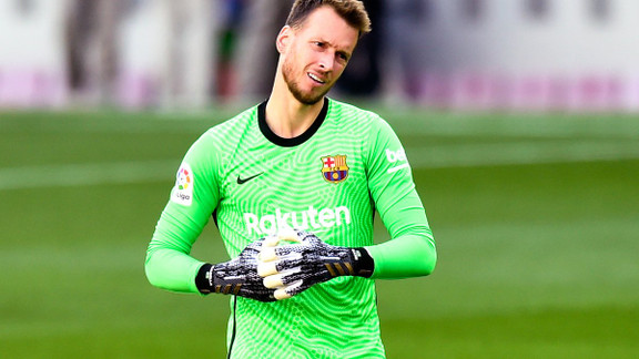 Fc Barcelone Mercato Défenseur : Mercato Mercato Barcelone Koeman S Oppose Fermement Au Depart D Une Recrue Estivale