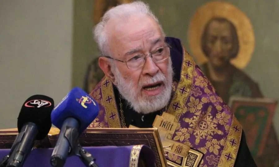 عودة في أحد المخلع: الجميع يتجاهل دستور الدولة والبعض يستبيح حدودها وإرادة شعبها ويخدم مصالحه