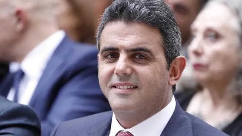 حواط: لإيجاد حلول للسوريين غير الشرعيين المسجلين في المدارس الرسمية