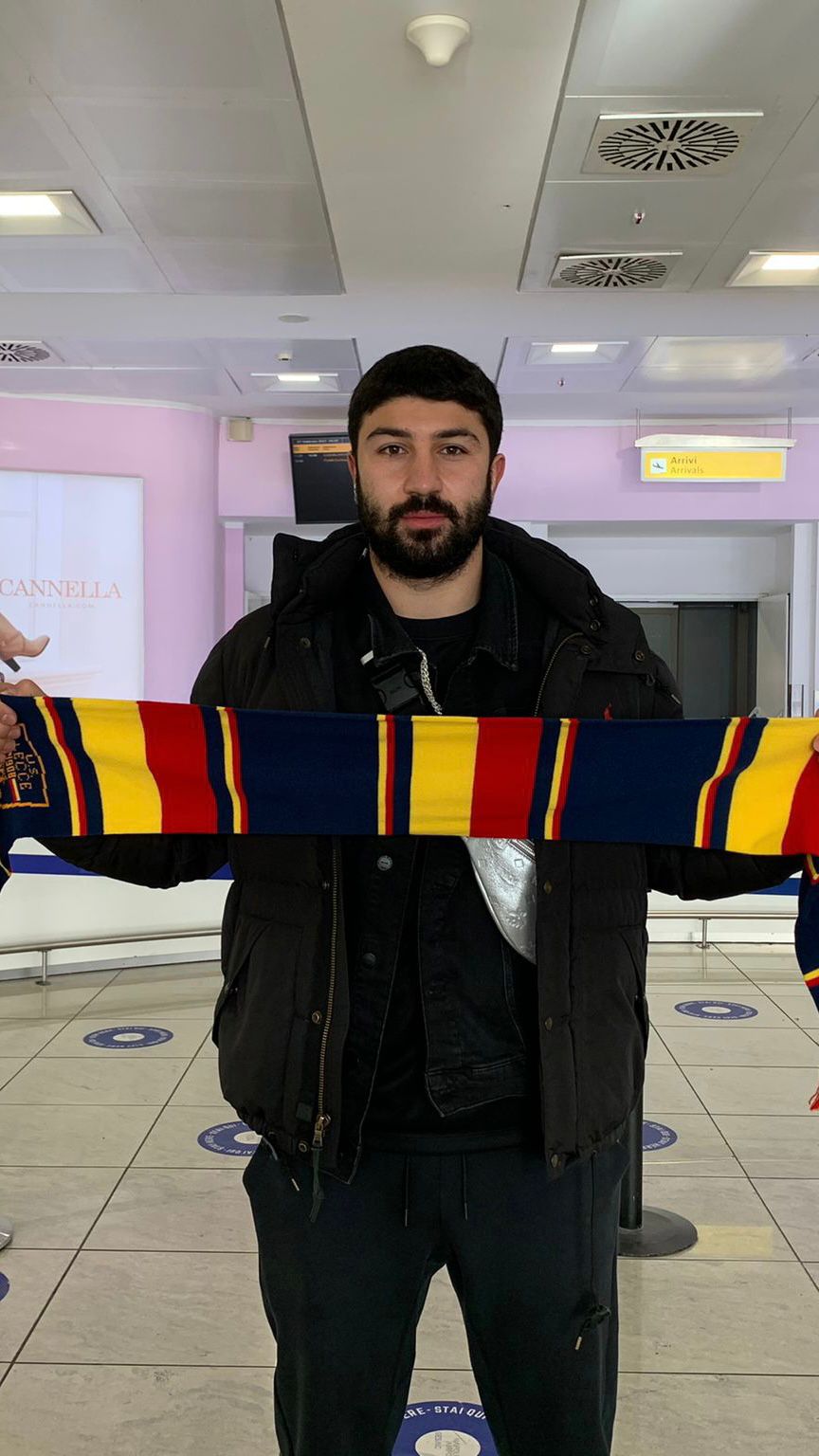 Profile page for beşiktaş jk player güven yalçın. Video Guven Yalcin E Sbarcato In Italia Leccezionale Salento