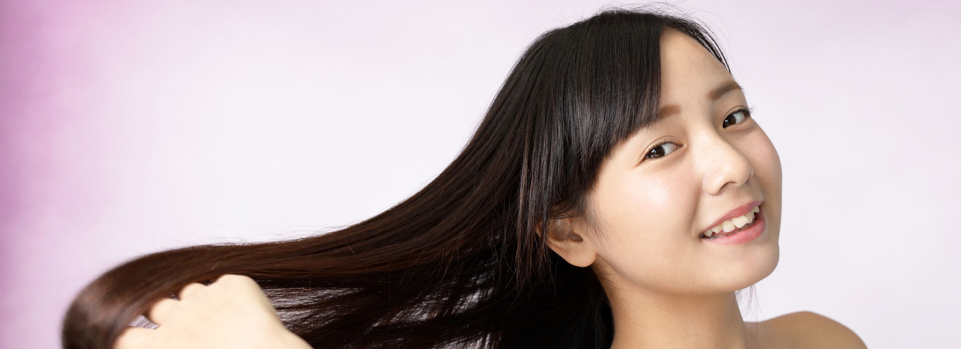 Dengan penggunaan teratur, rambut rontok bisa berkurang hingga 98%. 5 Cara Mengatasi Rambut Rontok Paling Ampuh Goglam