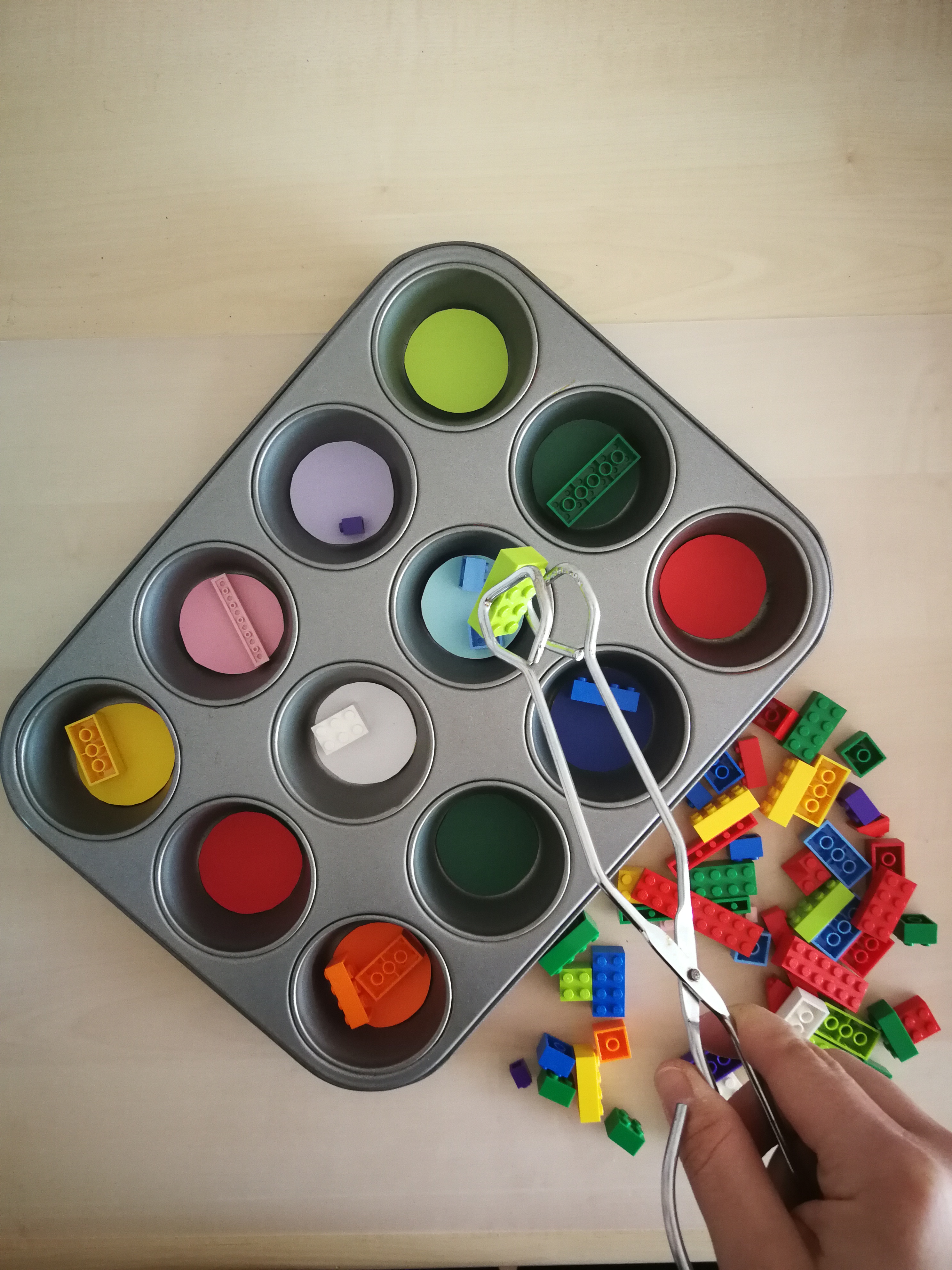 Seine miteinander vernetzten angebote bieten vielseitige, . Lego nach Farben sortieren | Lenitas gGmbH