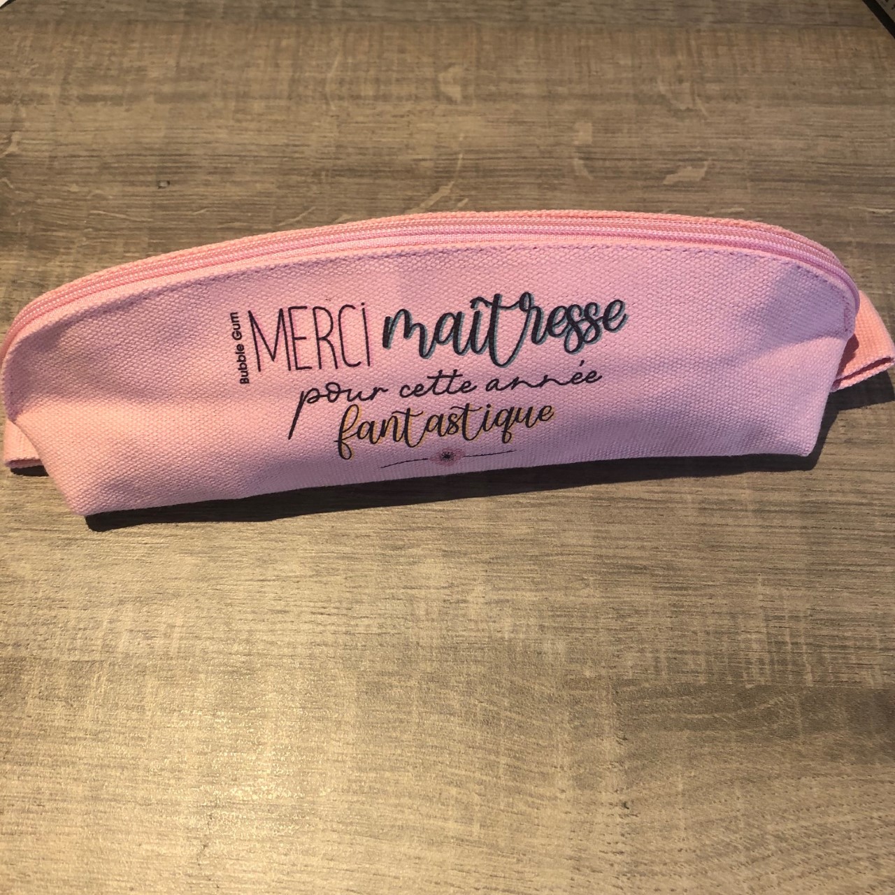 TROUSSE A CRAYONS COTON BIO ROSE " MERCI MAITRESSE POUR ….." - Les  trésors de Loulette