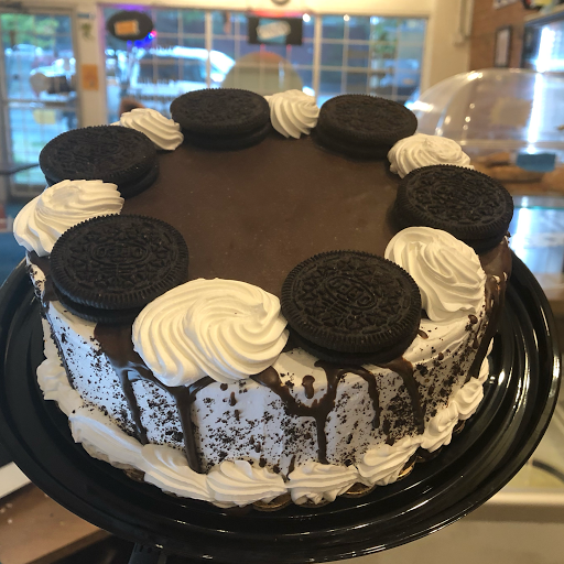 It has deliciously creamy, sweet, dairy free vanilla ice cream nestled between two soft chocolate chip cookies, and it is heavenly. Pincho Loco Ice Cream Ice Cream Shop Latin Style