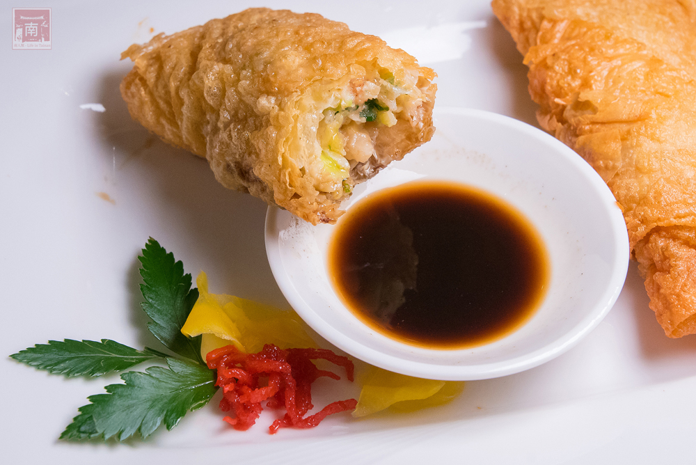 【臺南美食】前置作業需要20小時的蒜香脆皮雞｜水煮牛.蘿蔔糕必吃｜來自香港40年資歷名廚｜小家庭用餐也適合~台南大員皇冠假日酒店_彩豐樓