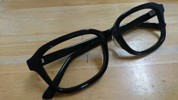 無事 自作メガネが完成 メガネデザイナーと言ってもいいですか 圧倒的なスタイル