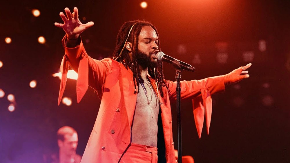 The venue manager of sydney's enmore theatre says relentless rain and excessive water led to the collapse of part of the floor at . Dance Floor Collapses During Genesis Owusu Concert At Sydney S Enmore Theatre Abc News