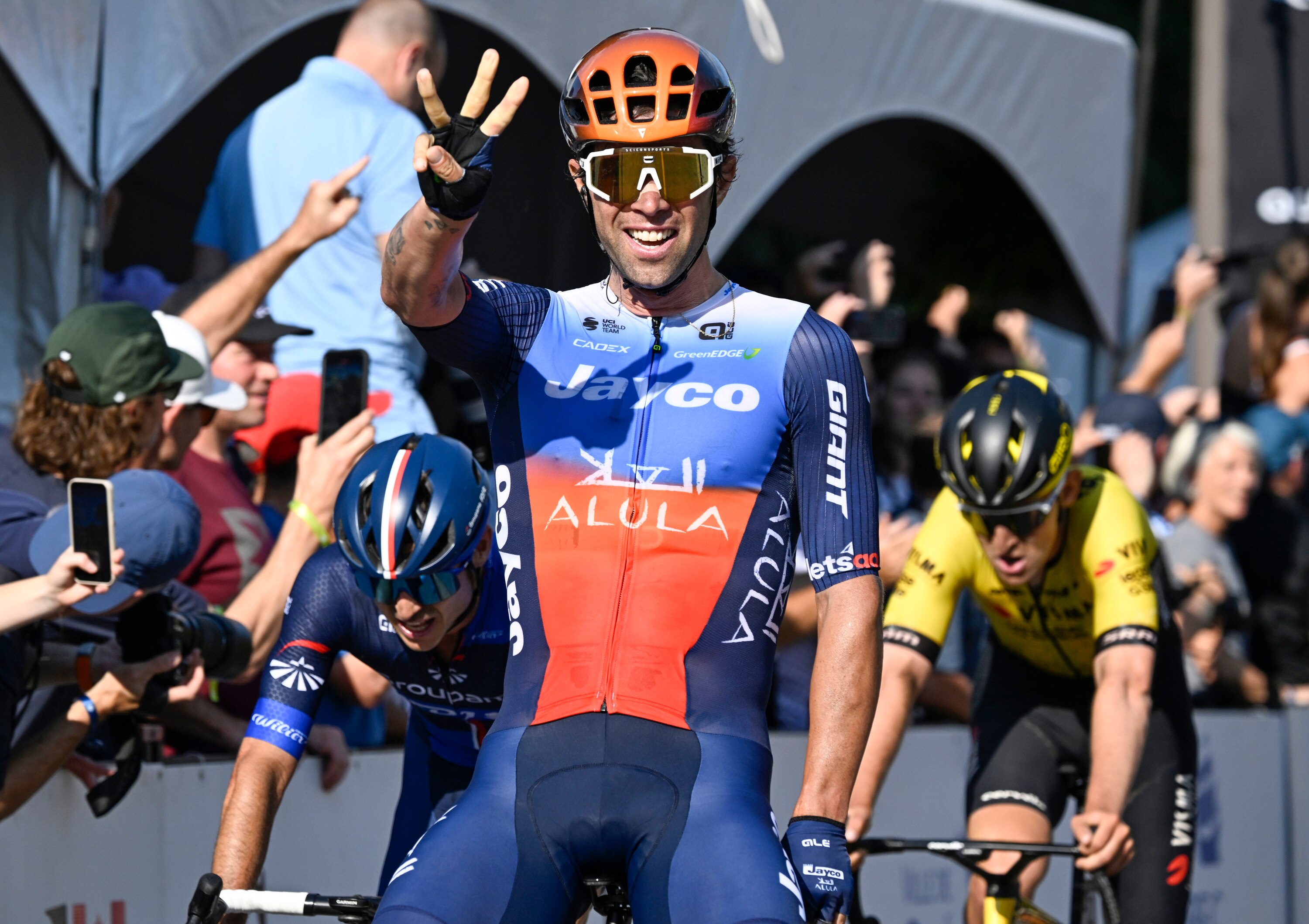 Australian cyclist Michael Matthews wins Canadian one-day race Grand Prix de Quebec for third time