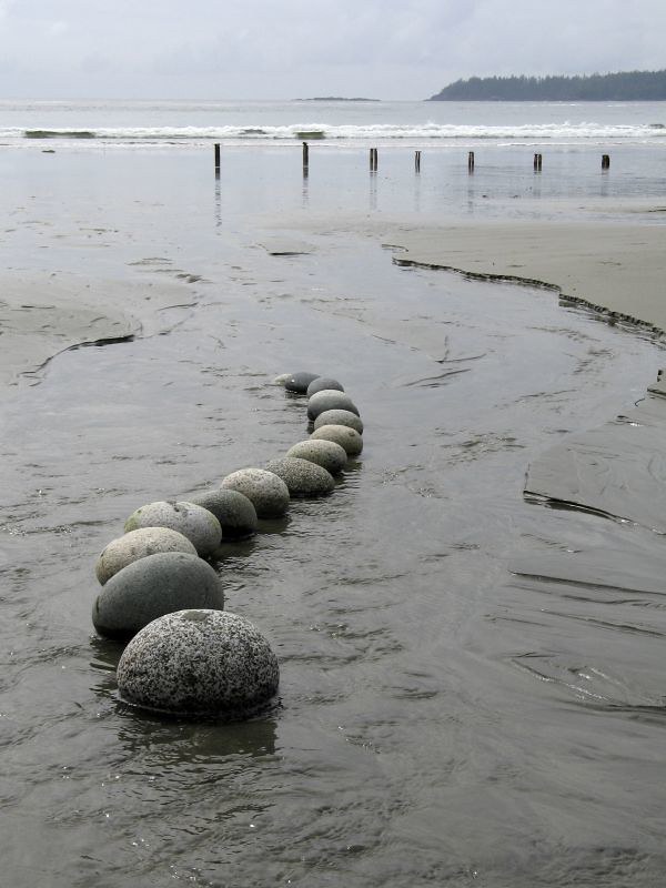 Land Art Another Land Art Creation On A Beach Near Tofino Flickr