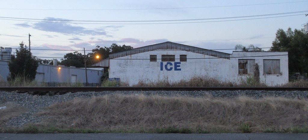Each year reborn in a new guise in december; Ice House Kenner La Kenner Jefferson Parish Louisiana Infrogmation Of New Orleans Flickr