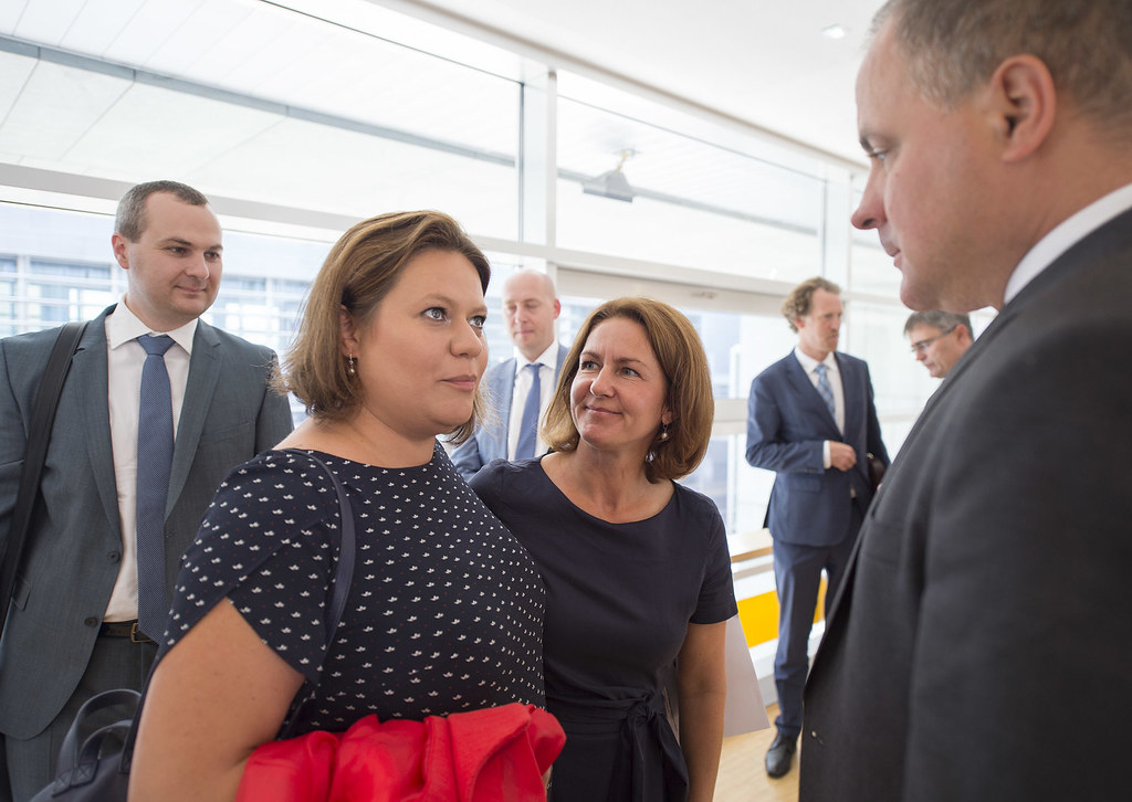 Oficialna Navsteva S Predsednickou Krajinskej Vlady Dolneh Flickr
