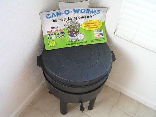 Worms will make short work of kitchen scraps, turning them into . Can-O-Worms Kitchen Composter | We have wanted to get a