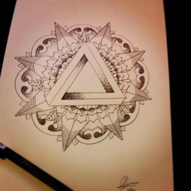 New Tattoo Design Drawn Up Tattoodesign Dotwork Geom Flickr