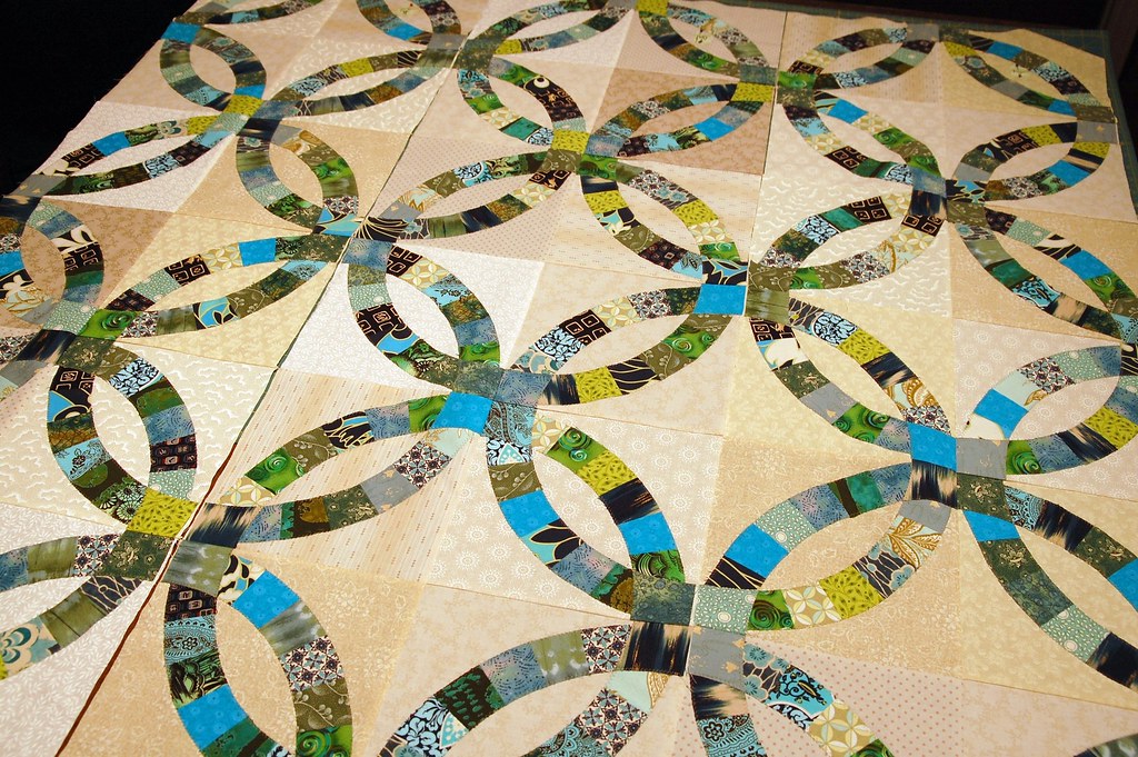 50+ Clever Free Double Wedding Ring Quilt Pattern Templates / Items similar to Wedding Star Quilt Handmade Amish Quilt / Evans the coming and going stroller quilt features separate legs to help baby fit.